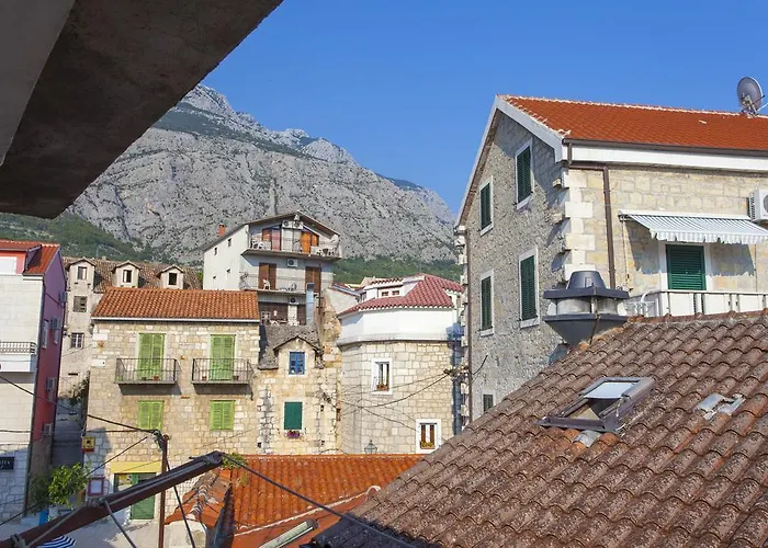 Carolija Μακάρσκα